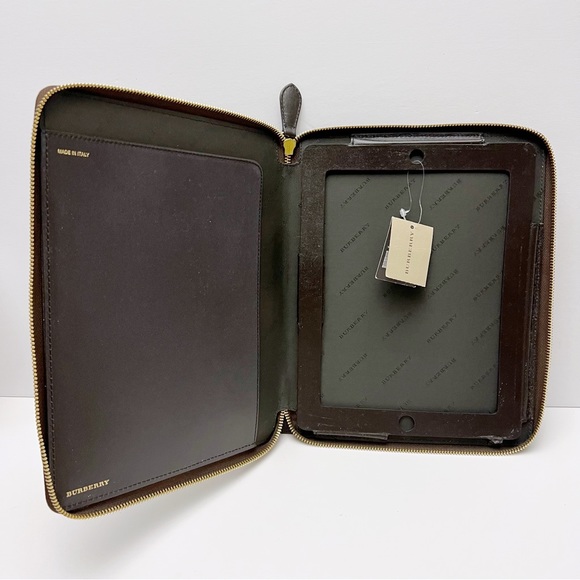 Burberry Haymarket Check Coated Logo Canvas iPad 2 Zip Cover Case - Picture 5 of 12